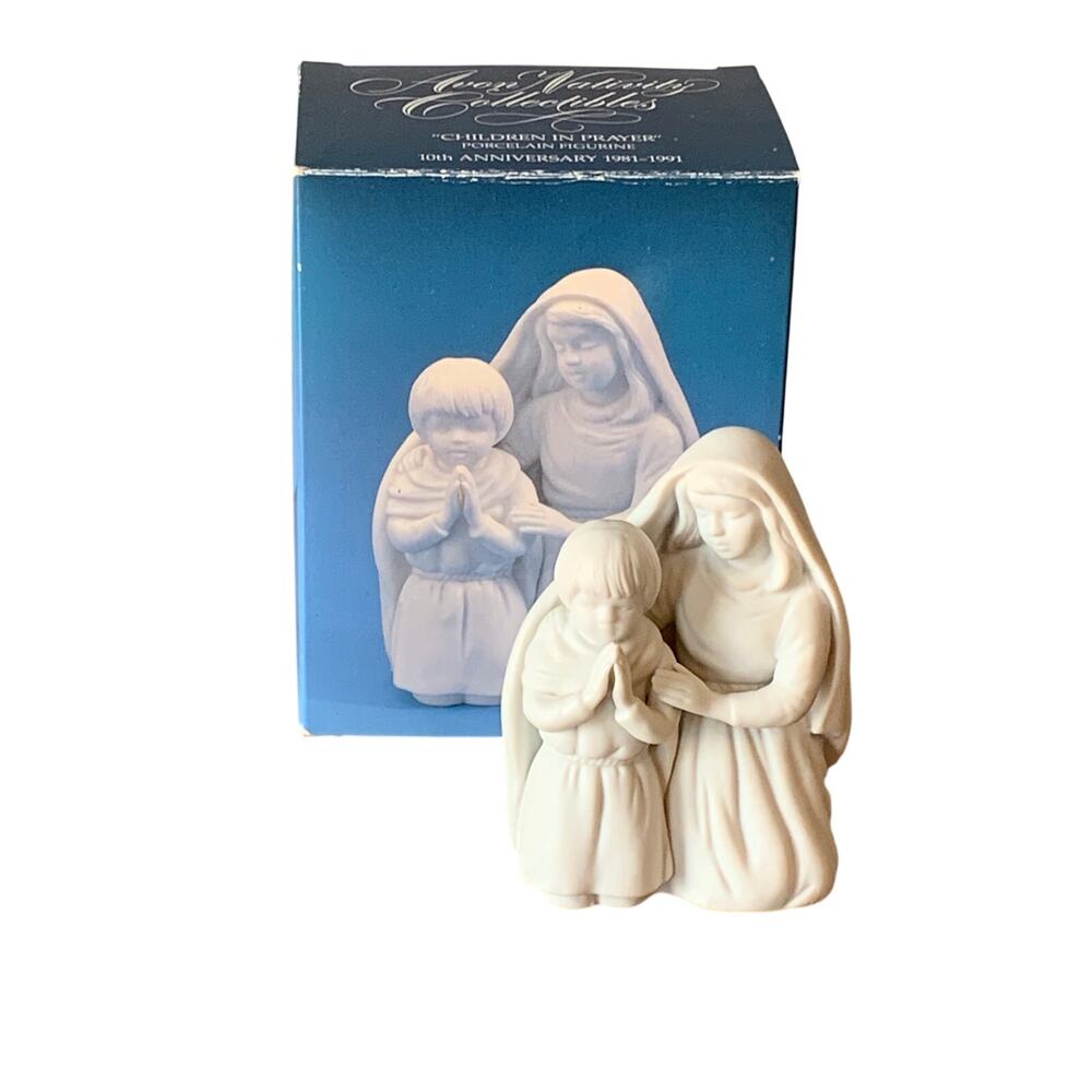 Avon Nativity Collectibles Vintage 1991 CHILDREN IN PRAYER White Porcelain